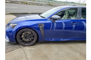 Blue Lexus GS F with NOVEL Racing Japan carbon fiber front fender duct, side view