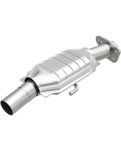 Magnaflow 78-84 GM Passenger car CA Direct Fit Converter - 3322418