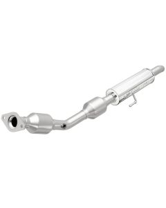 MagnaFlow Exhaust Products Direct-Fit Catalytic Converter Toyota Yaris 2007-2011 1.5L 4-Cyl- 49470