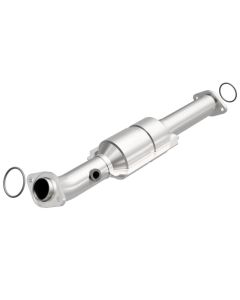 MagnaFlow Exhaust Products Direct-Fit Catalytic Converter Toyota Tacoma Right 2005-2015 4.0L V6- 49702
