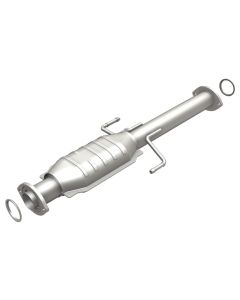 MagnaFlow Exhaust Products Direct-Fit Catalytic Converter Toyota Tacoma Rear 2000-2004 3.4L V6- 51944