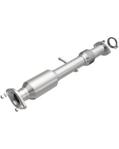 MagnaFlow Exhaust Products Direct-Fit Catalytic Converter Toyota Highlander 2014-2015 3.5L V6- 5592534