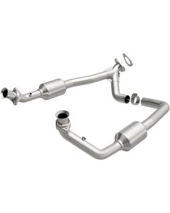 Magnaflow Conv DF 2002 Ford E-Series Vans 5.4L - 447378