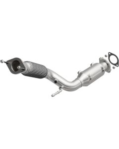 Magnaflow 17-20 Nissan Rogue Sport Rear Underbody 2L Direct Fit Converter - 280396
