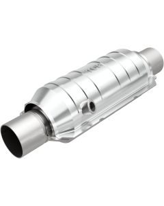 Magnaflow Conv Univ 2.50 OEM Angled O2 - 52326