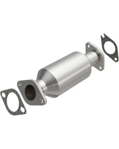 Magnaflow 11-13 Sorento 2.4L Underbody Direct Fit Converter - 52863