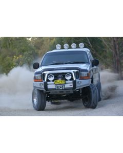 ARB Sahara Summit S/Bumper Suit 200 GXL 8/18ON OE Fog 8-12 (Not M12) - 3915230