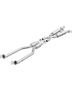 Magnaflow 15-17 RC350 V6 3.5 OEM Underbody Direct Fit Converter - 21-051