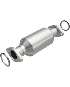 Magnaflow 95-99 Toyota Tacoma / 1997 Geo Prizm Direct-fit Catalytic Converter - 4481882