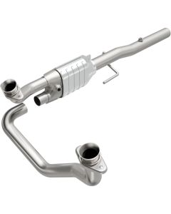 MagnaFlow Exhaust Products Direct-Fit Catalytic Converter Dodge- MAGN-51274