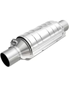 MagnaFlow Conv Univ 2.25in Inlet/Outlet Center/Center Round 11in Body L x 5.125in W x 15in Overall L - 51305