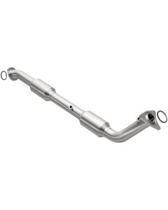 Magnaflow 13-17 Lexus LX570 5.7L Direct Fit Converter - 5582632