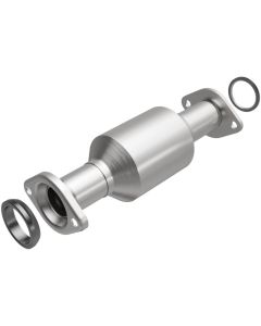 MagnaFlow Exhaust Products Direct-Fit Catalytic Converter Toyota Sienna 2011-2015 3.5L V6- 5592546