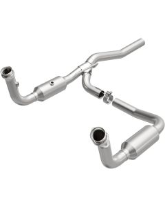 Magnaflow 09-12 Jeep Liberty 3.7L Direct Fit Converter - 5551148
