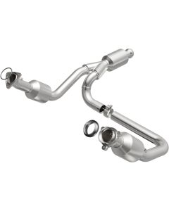 Magnaflow 14-15 Chevrolet Silverado 1500 Underbody 4.3L / 5.3L Direct-Fit Catalytic Converter - 280424