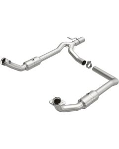 Magnaflow Conv DF 2009-2012 E-150 5.4 L Underbody - 52294