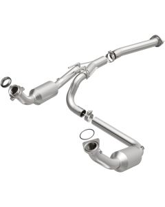Magnaflow 04-05 Chevrolet Express 1500 5.3L Direct Fit Converter - 4551211