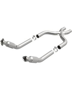 MagnaFlow 13-14 Ford Mustang 5.8L OEM Underbody Direct Fit EPA Compliant Catalytic Converter - 21-625