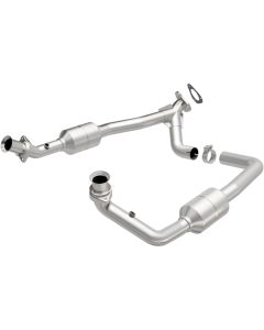 MagnaFlow Conv DF 00-03 Ford E150 5.4L - 24307