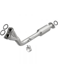 MagnaFlow Exhaust Products Direct-Fit Catalytic Converter Toyota 4Runner 1996-1998 2.7L 4-Cyl- 4481912