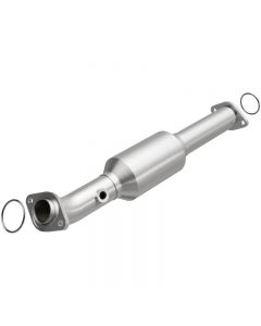 MagnaFlow Exhaust Products Direct-Fit Catalytic Converter Toyota Tacoma Right 2012-2015 4.0L V6- 5592661